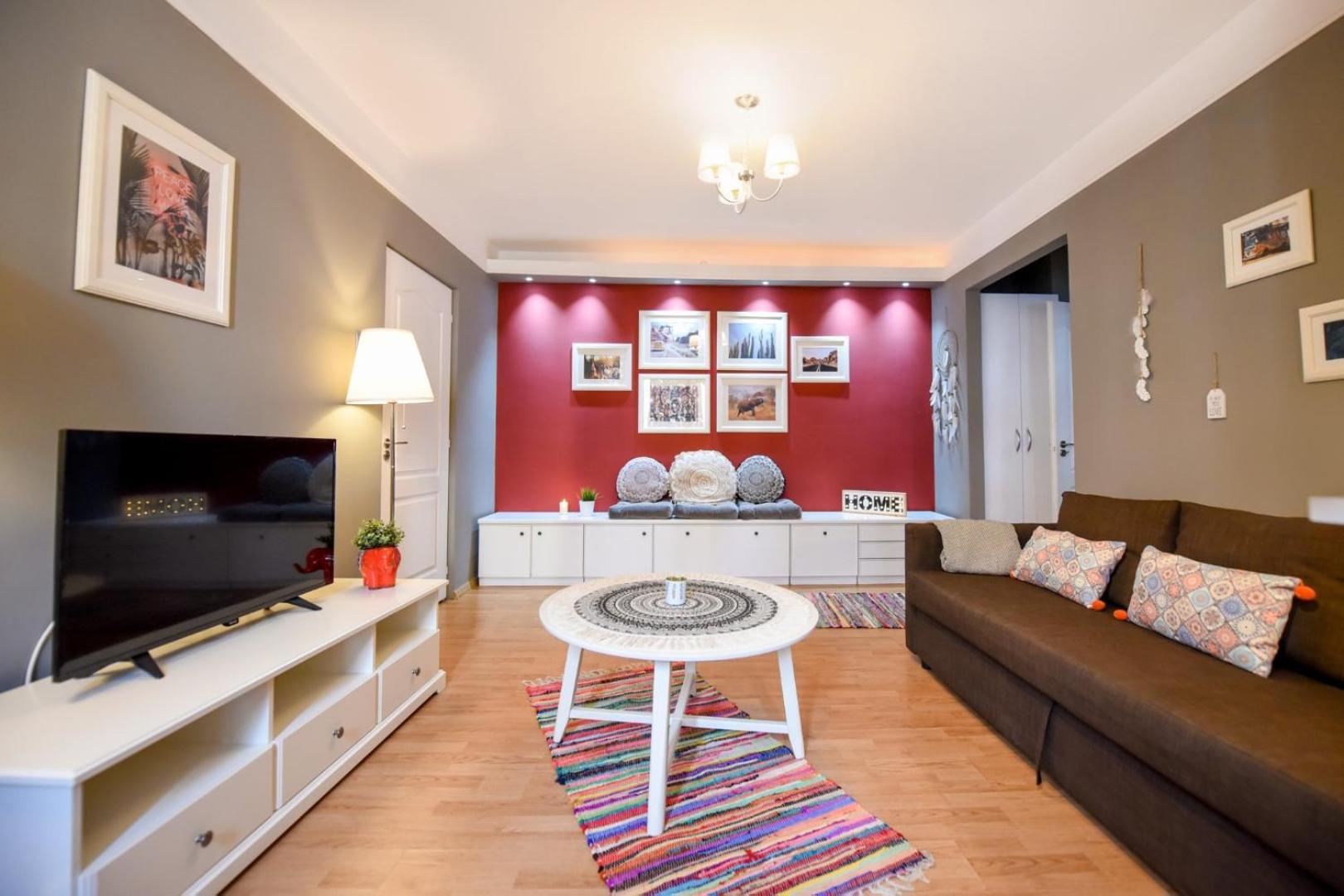 Downtown Oasis: Central Apartments With Cozy Charm Bucarest Chambre photo